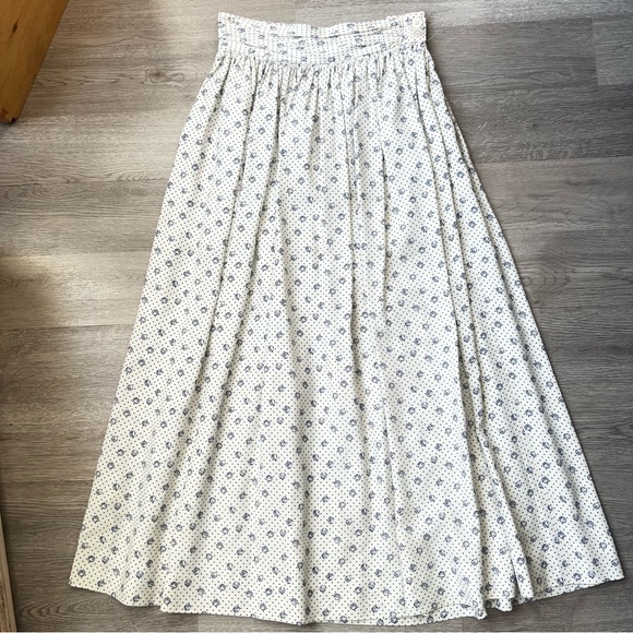 JH Collectibles Dresses & Skirts - Vintage Union Made JH Collectibles White and Blue Floral Maxi Skirt